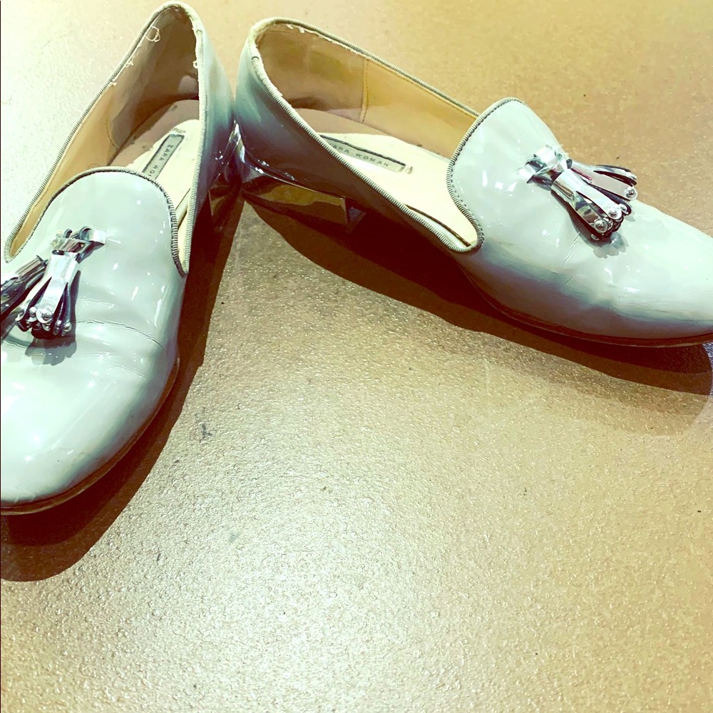 Zara women’s patent leather flats